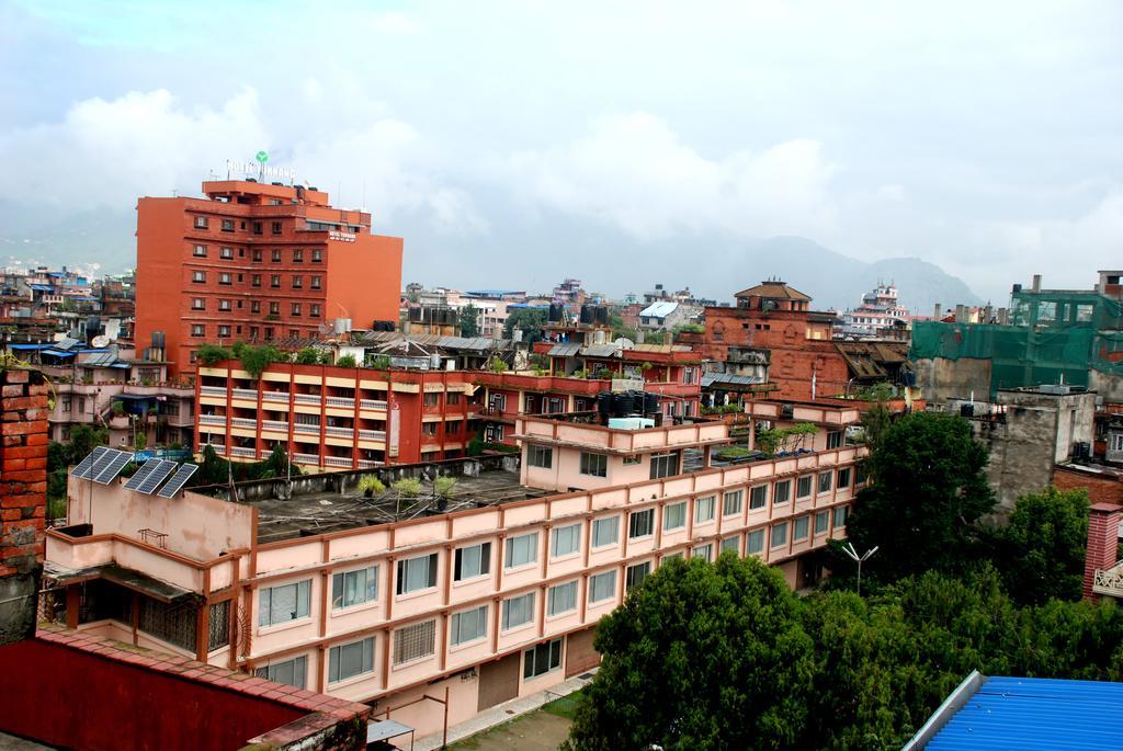 Hotel Travelers Home Kathmandu Exterior photo