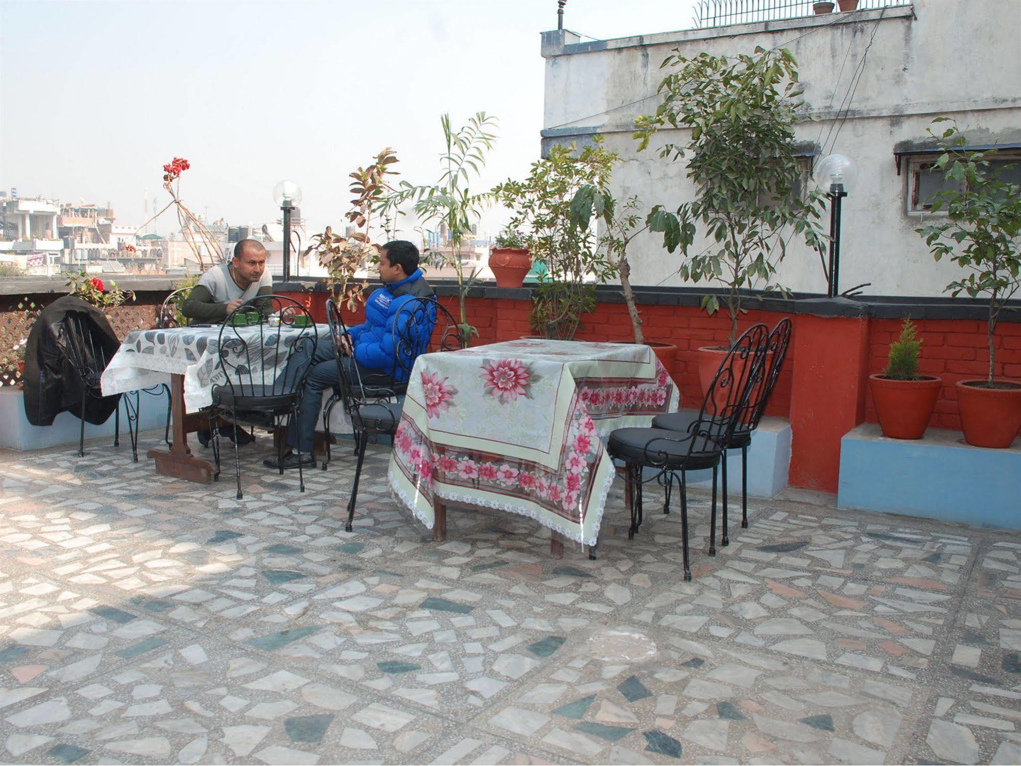 Hotel Travelers Home Kathmandu Exterior photo